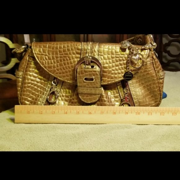 Kathy Van Zeeland Gold Shoulder Bag with KVZ Keychain Charm Heart Key Ring - Picture 15 of 16